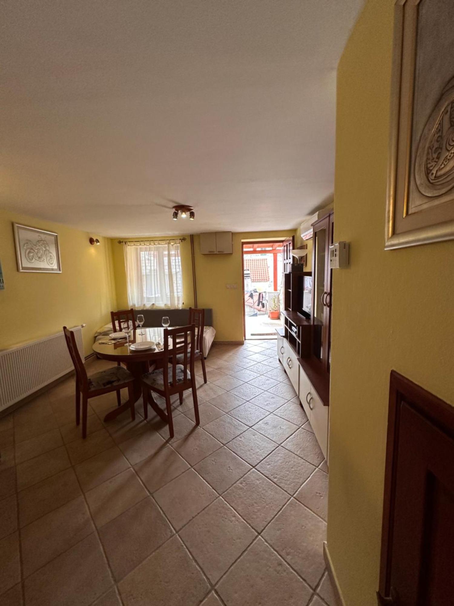Apartman Lana Kaštela Exterior foto